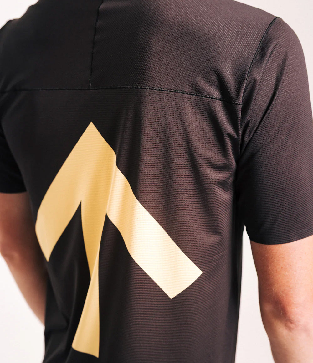 U AROW Lightweight Tee V2