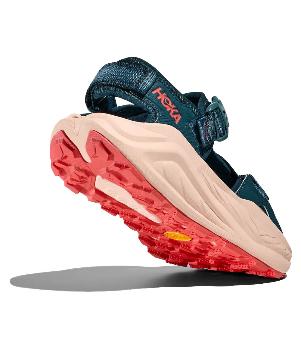 W Infini Hike TC