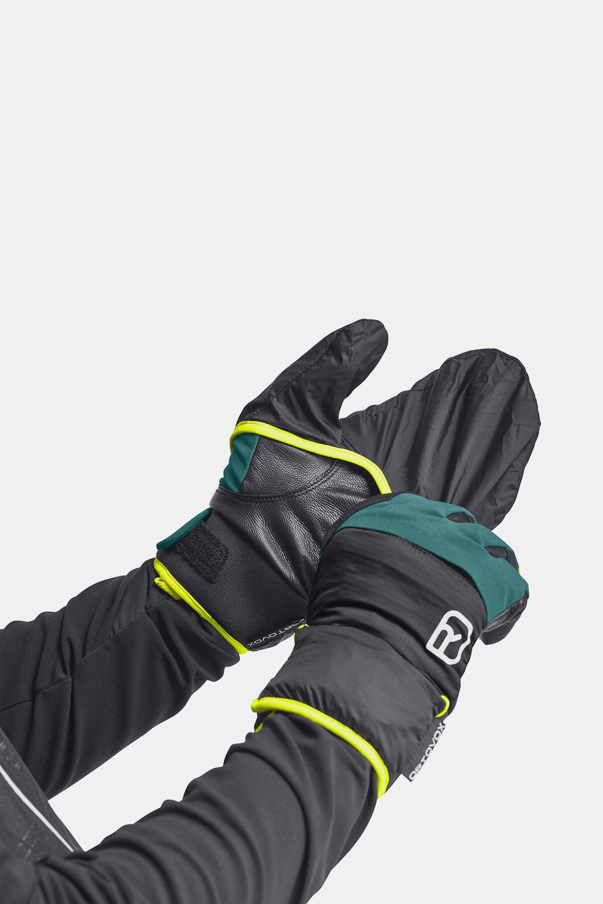 M Tour Pro Cover Glove