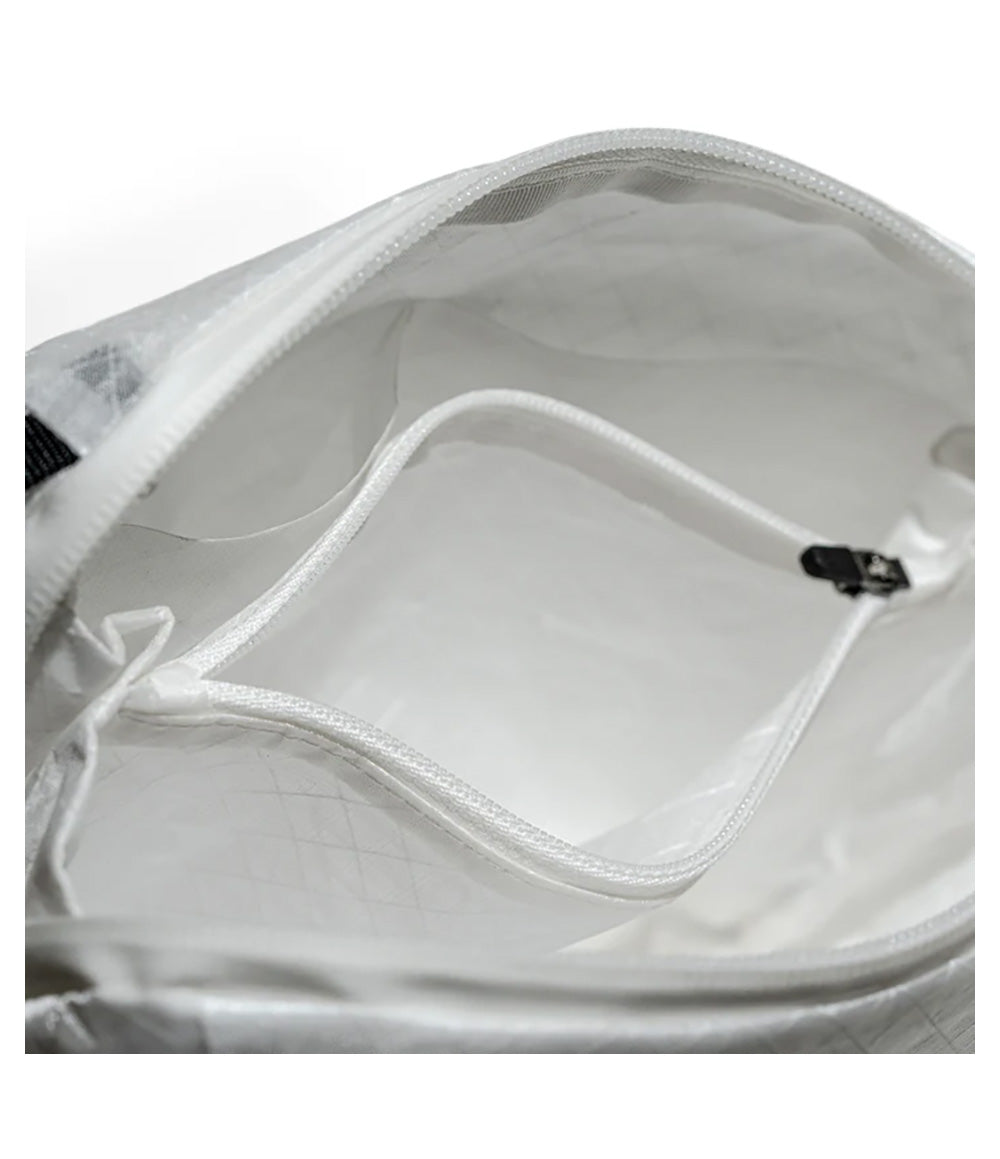 FAR Clamshell